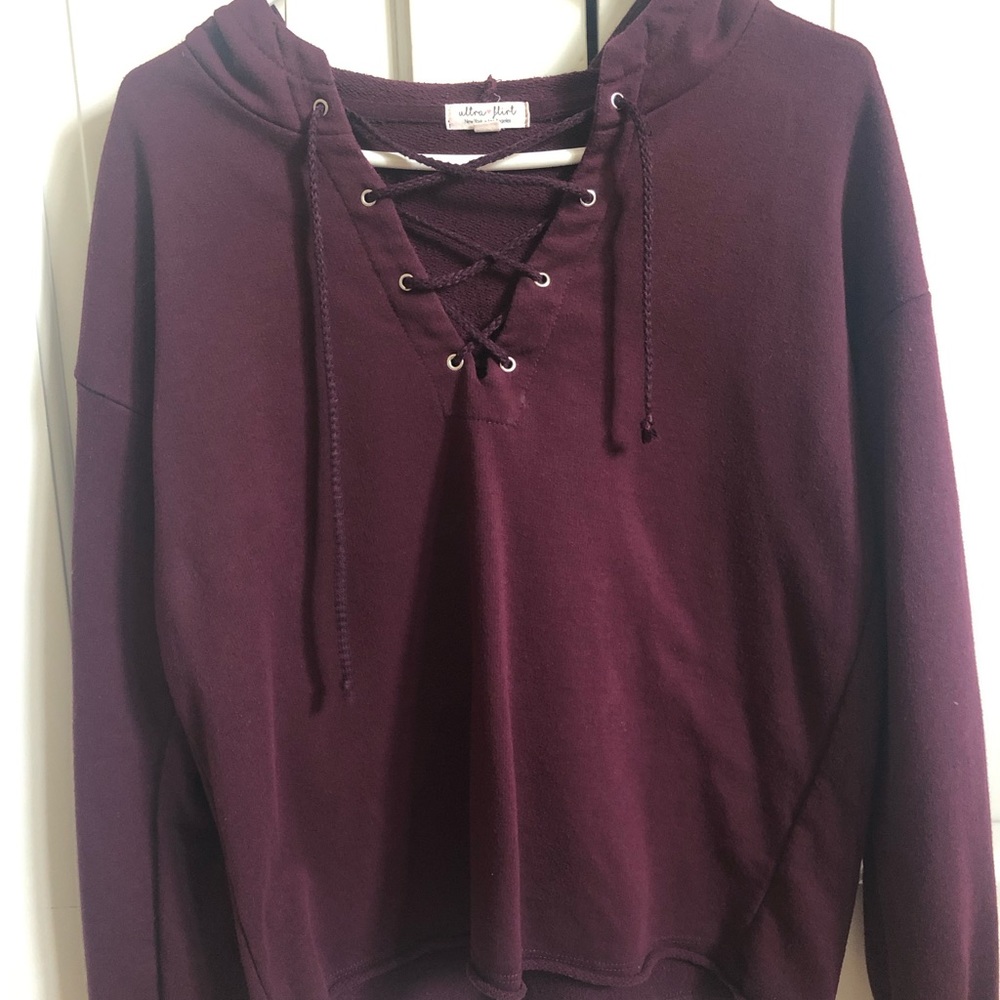 Sweatshirt with Cross Cross Lace V Neck
